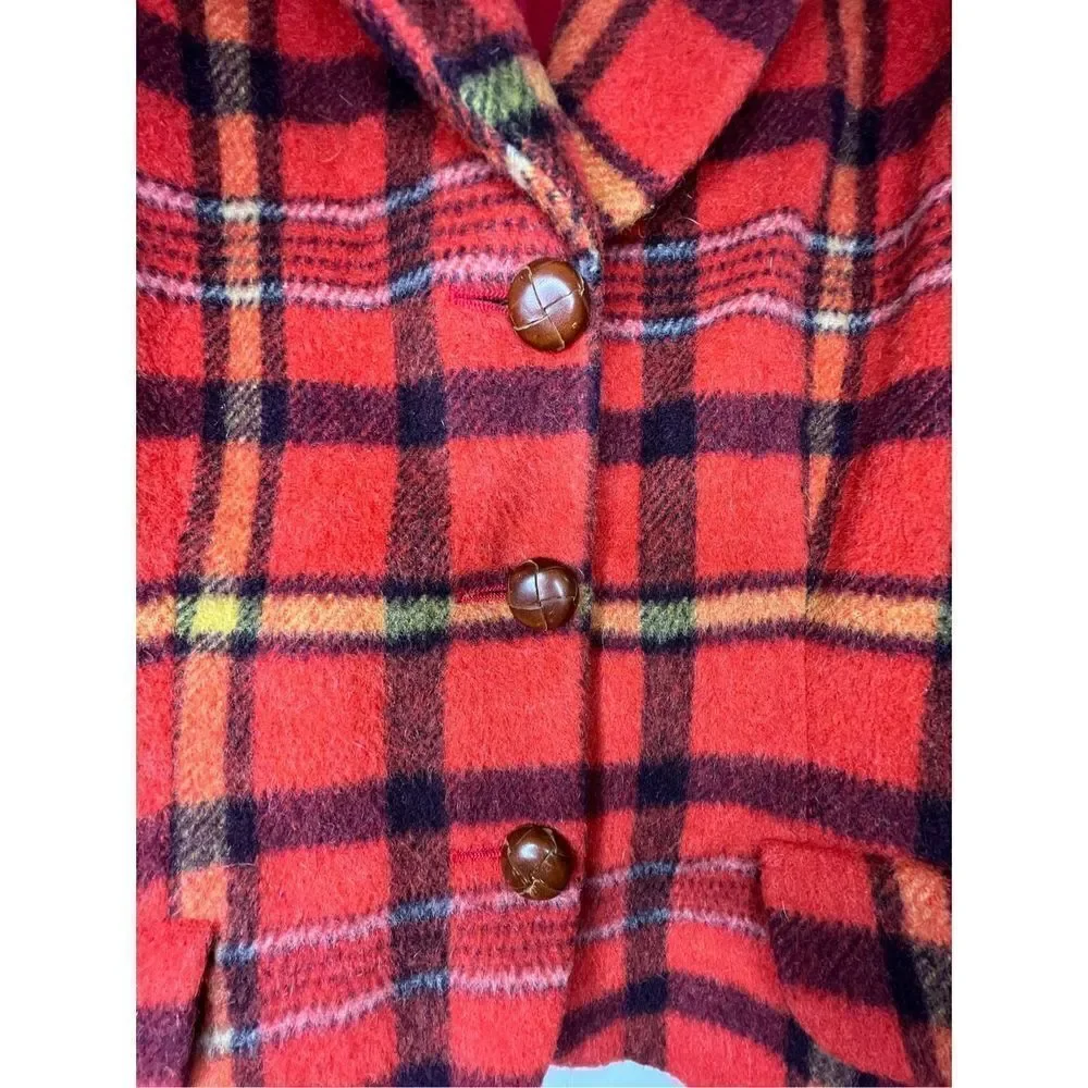 Vintage Sisley Beloved Elegance Italian Wool Plaid Fall Blazer